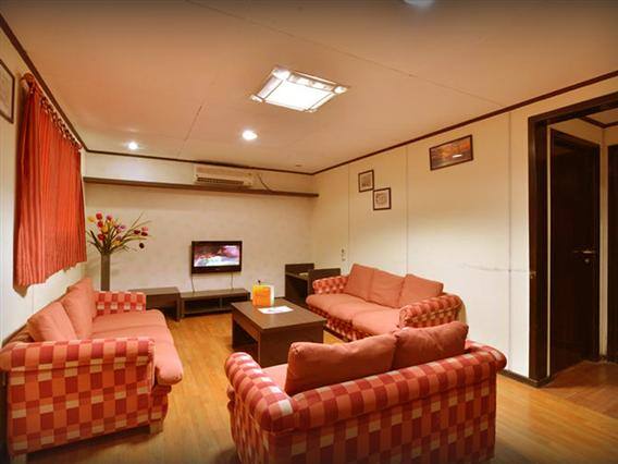 Umbergaon Club Resort, Valsad 5